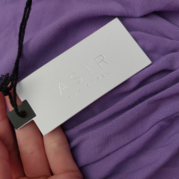 Astr the label shoulder  cut off bodysuit nwt size L purple color - Picture 6 of 8